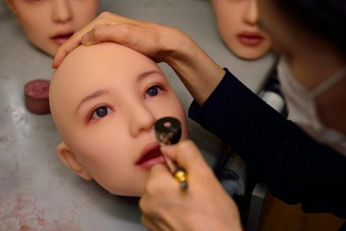 Búp bê tình dục thỏa mãn sinh lý Sự thật và góc nhìn xã hội