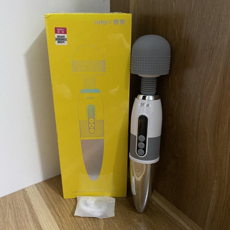 Ch&agrave;y rung Leten Linghting cho m&agrave;n dạo đầu b&ugrave;ng nổ