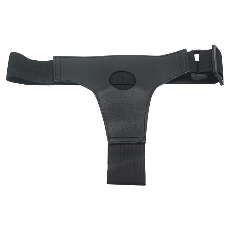 Đai đeo gắn dương vật giá rẻ màu đen chất liệu da mềm.